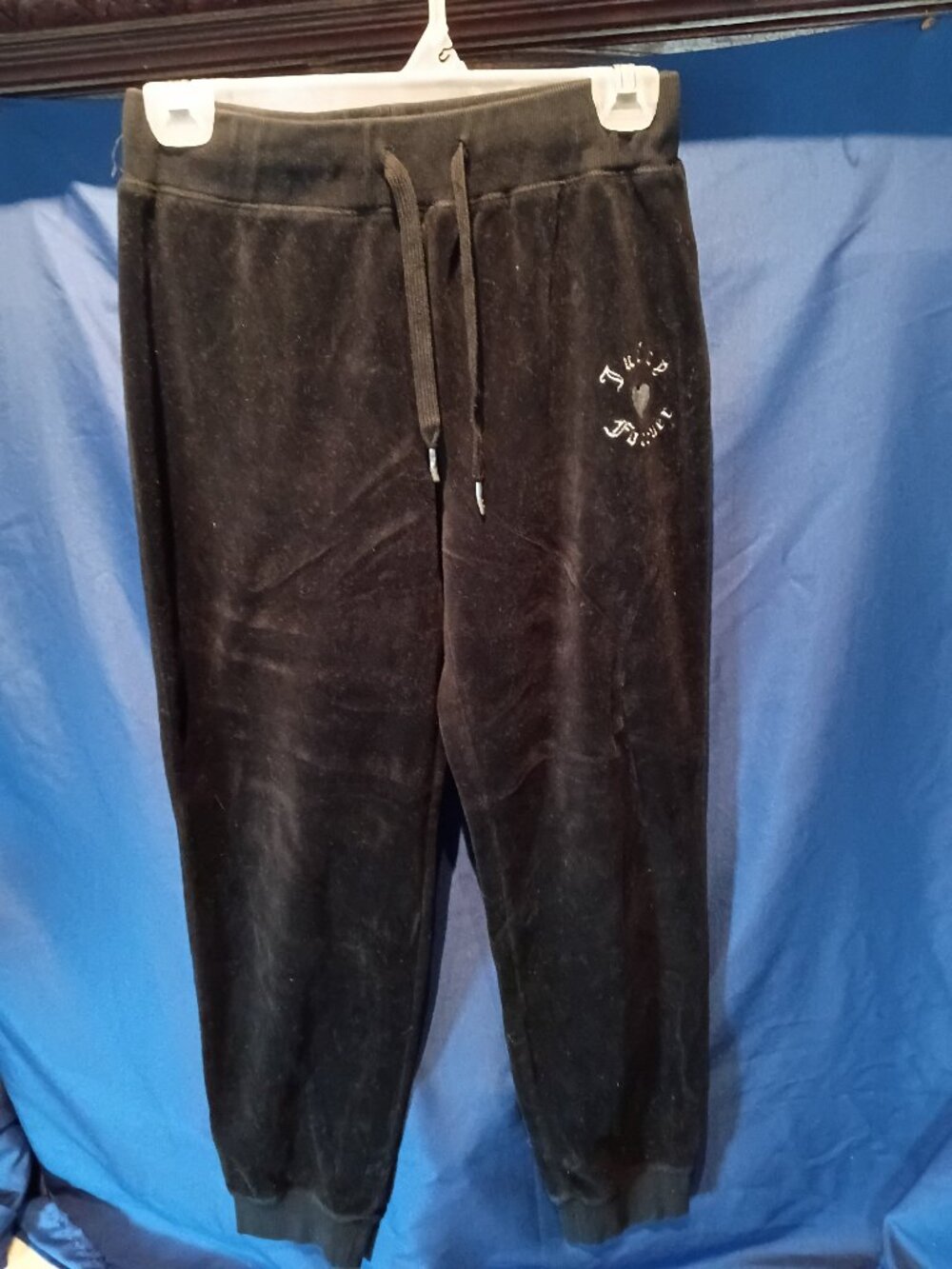Juicy Couture Velour pant Medium Final Markdown